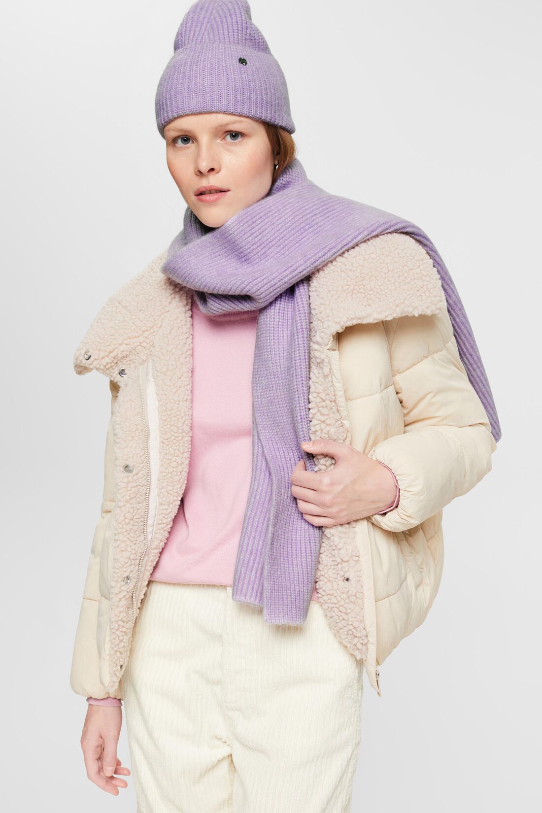 CAJA REGALO GORRO Y DE PUNTO GRUESO MUJER