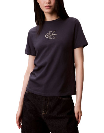 CAMISETA MUJER CALVIN KLEIN CON LOGO METÁLICO