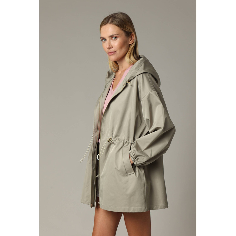 CHAQUETA CON CAPUCHA MUJER DEELUXE FIT HOLGADO