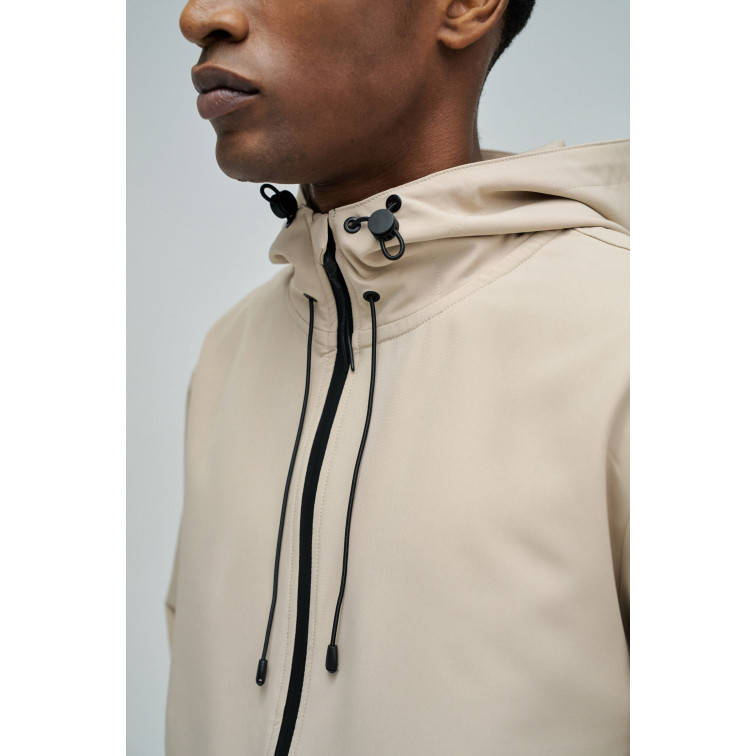 HOMBRE LIGHT WEIGHT NYLON JACKET SPOR 120