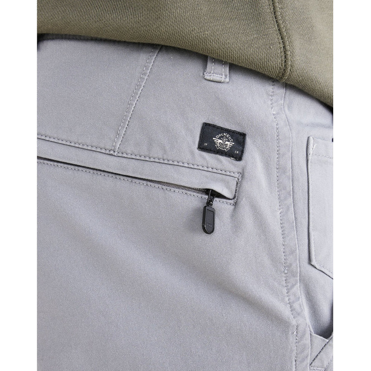 PANTALÓN CHINO HOMBRE DOCKERS ALPHA KHAKI SMART 360 FLEX