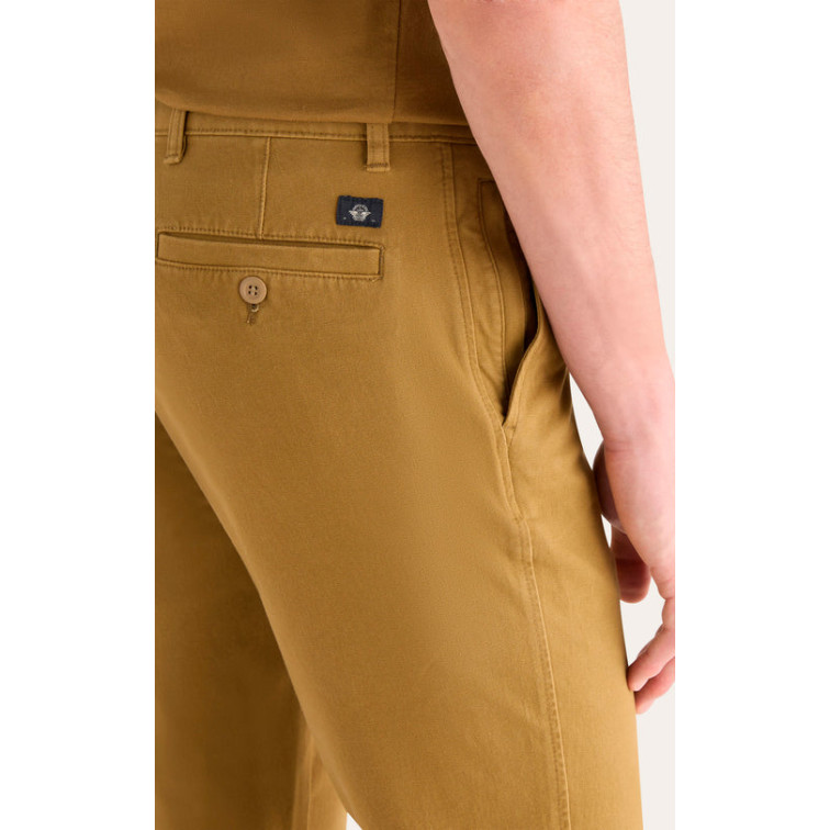 PANTALÓN HOMBRE  DOCKERS ULTIMATE 360 CHINO SLIM