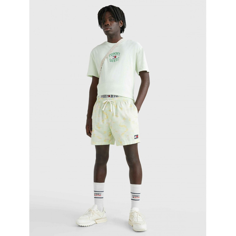 CAMISETA CON LOGO DE CORTE CLÁSICO HOMBRE TOMMY JEANS