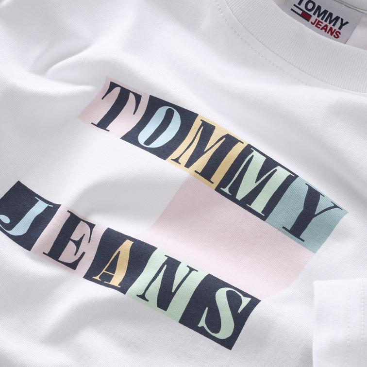 CAMISETA CON LOGO BANDERA HOMBRE TOMMY JEANS