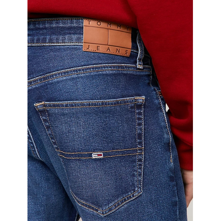 VAQUEROS SCANTON DESTEÑIDOS DE CORTE AJUSTADO HOMBRE TOMMY JEANS