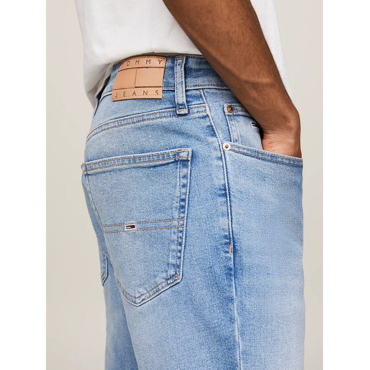 VAQUEROS AUSTIN DE CORTE AJUSTADO CÓNICO HOMBRE TOMMY JEANS