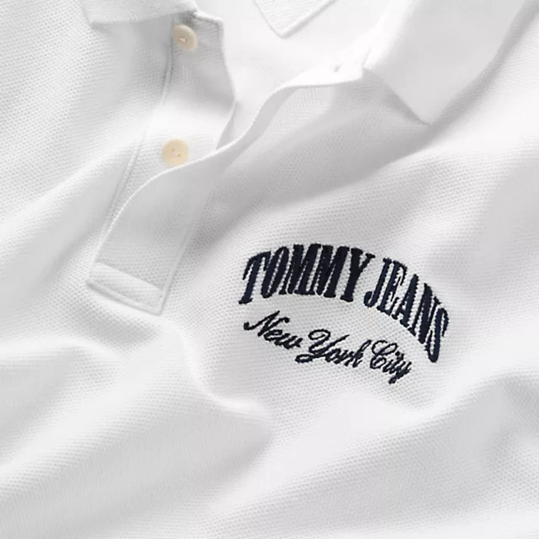 HOMBRE TJM SLIM TONAL GRAPHIC POLO YBR