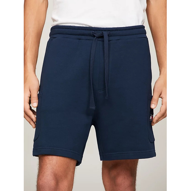 PANTALÓN CARGO CORTO CON PARCHE HOMBRE TOMMY JEANS