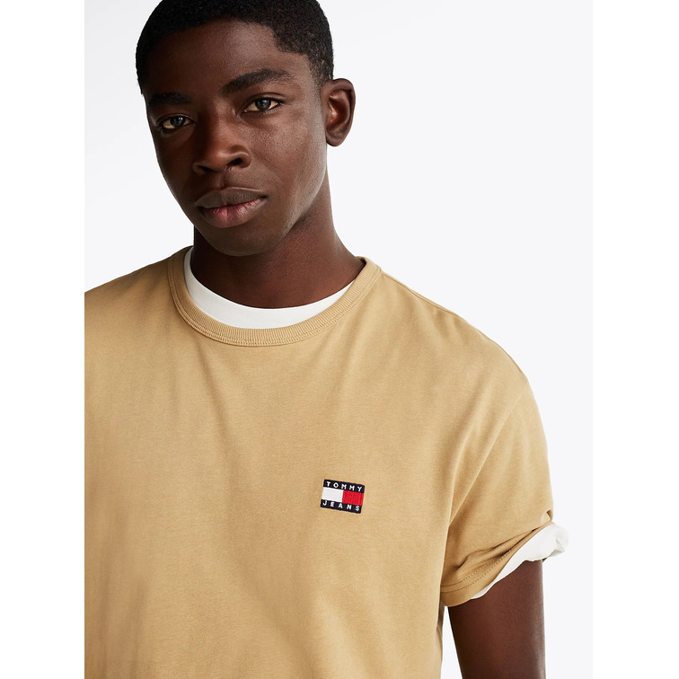 CAMISETA HOMBRE TOMMY JEANS LOGO PARCHE FIT REGULAR