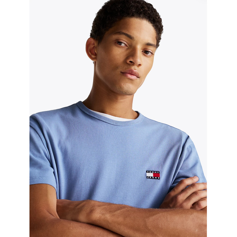 CAMISETA HOMBRE TOMMY JEANS LOGO PARCHE FIT REGULAR
