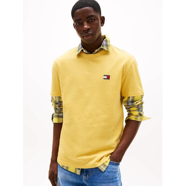 CAMISETA HOMBRE TOMMY JEANS LOGO PARCHE FIT REGULAR