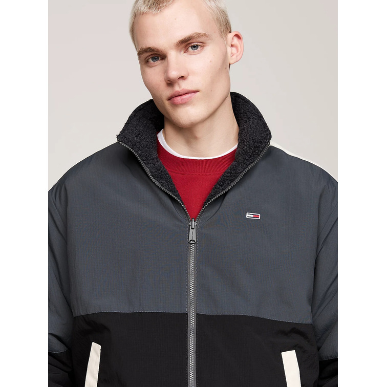CAZADORA REVERSIBLE HOMBRE TOMMY JEANS EN TEJIDO PELUCHE