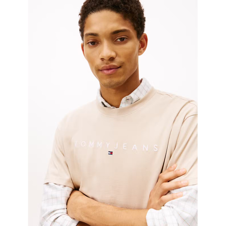 CAMISETA HOMBRE  TOMMY HILFIGER TJM REG LINEAR LOGO TEE EXT