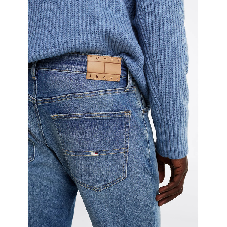 VAQUERO HOMBRE TOMMY JEANS SCANTON FIT SLIM EFECTO DESGASTADO