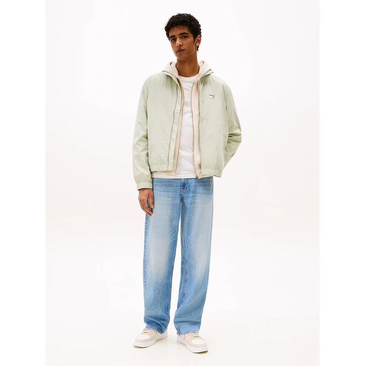 CAZADORA HOMBRE TOMMY JEANS REPELENTE AL AGUA