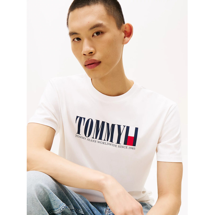 HOMBRE TJM REG TOMMY DNA FLAG TEE EXT YBL