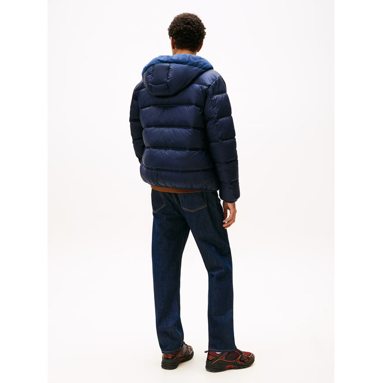 CAZADORA ACOLCHADA HOMBRE TOMMY JEANS CON CAPUCHA