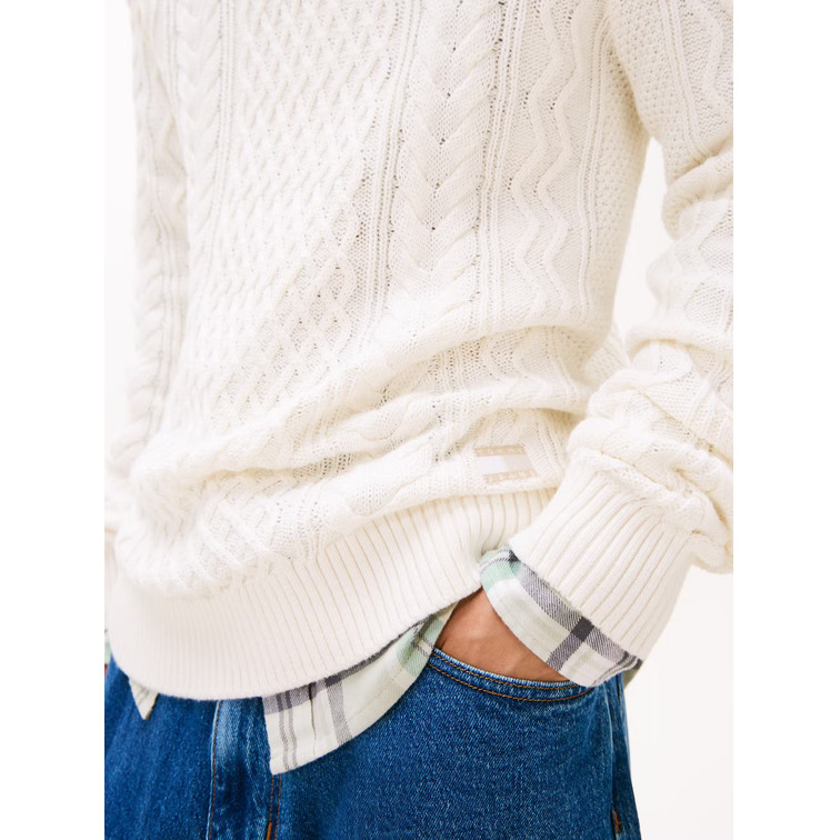 HOMBRE TJM SLM BADGE CABLE KNIT SWEAT 0K4