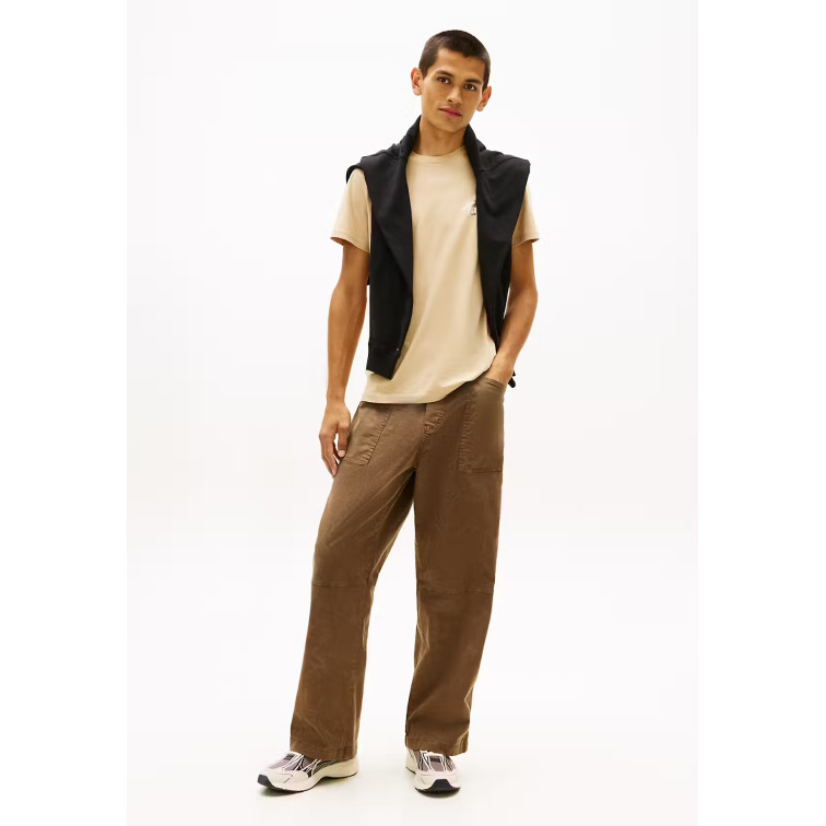 HOMBRE TJM SLIM SIGN CHEST SS TEE EXT AB9