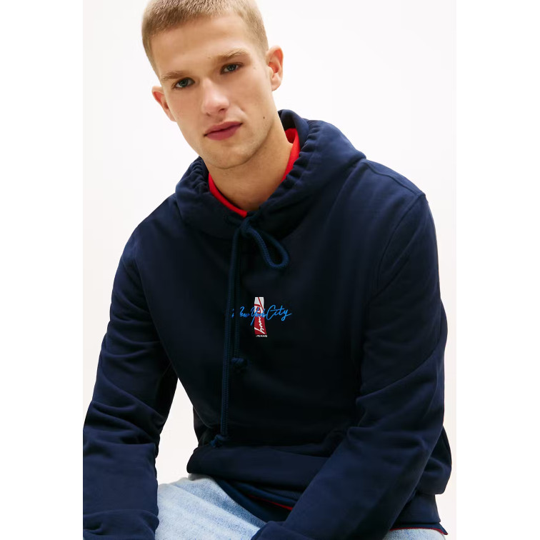 HOMBRE TJM REG SIGN BACKPRINT HOOD EX C1G