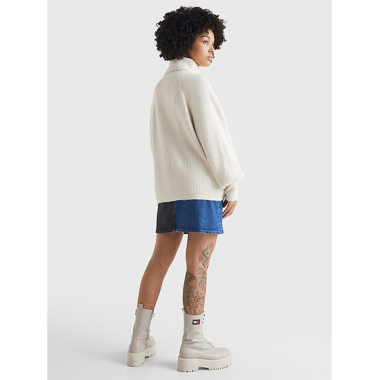 JERSEY DE PUNTO ELÁSTICO CON CUELLO CISNE MUJER TOMMY JEANS