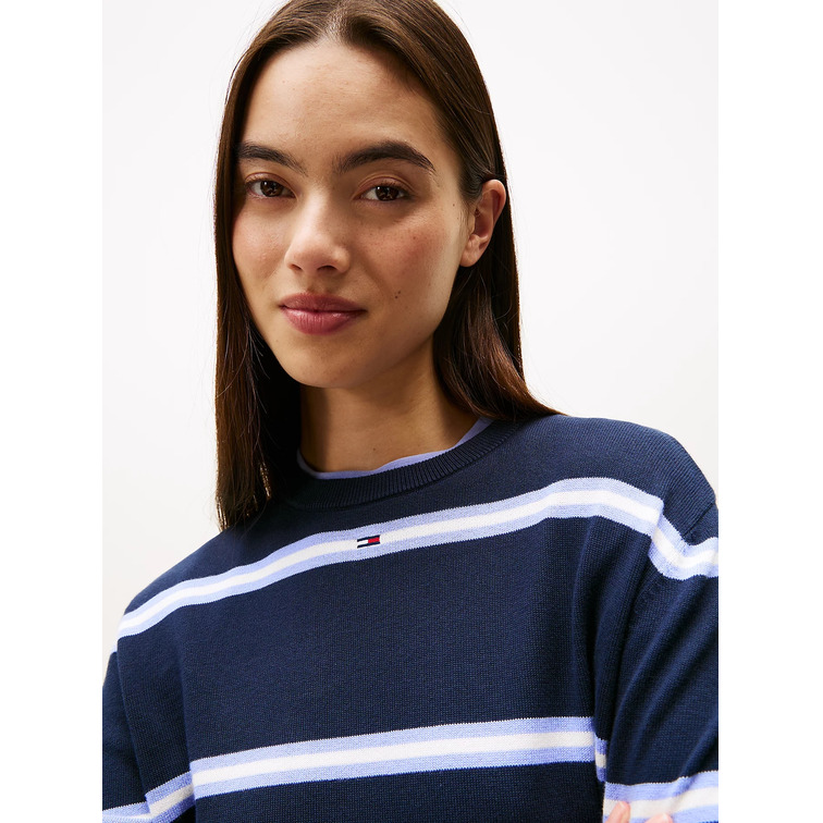 MUJER TJW ESSENTIAL CREW SWEATER EXT C1G