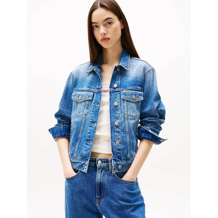 CAZADORA VAQUERA MUJER TOMMY JEANS CON ESCUDO DE LOGO