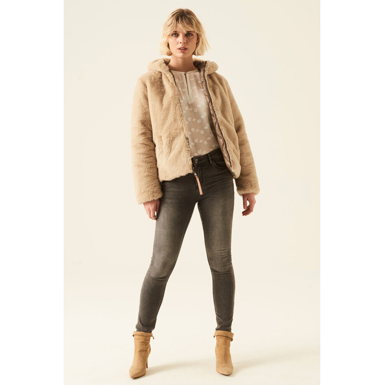 CAZADORA BOMBER REVERSIBLE DE PELO GARCIA JEANS