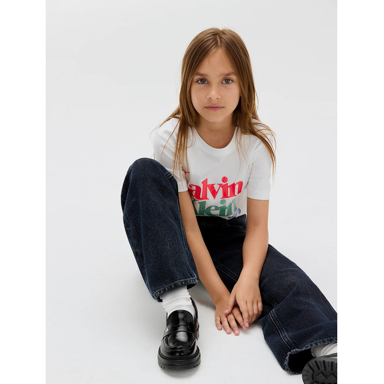CAMISETA NIÑA  CALVIN KLEIN PEARL SIGNATURE NYC REGULAR TE