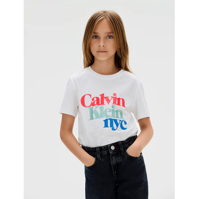 CAMISETA NIÑA  CALVIN KLEIN PEARL SIGNATURE NYC REGULAR TE