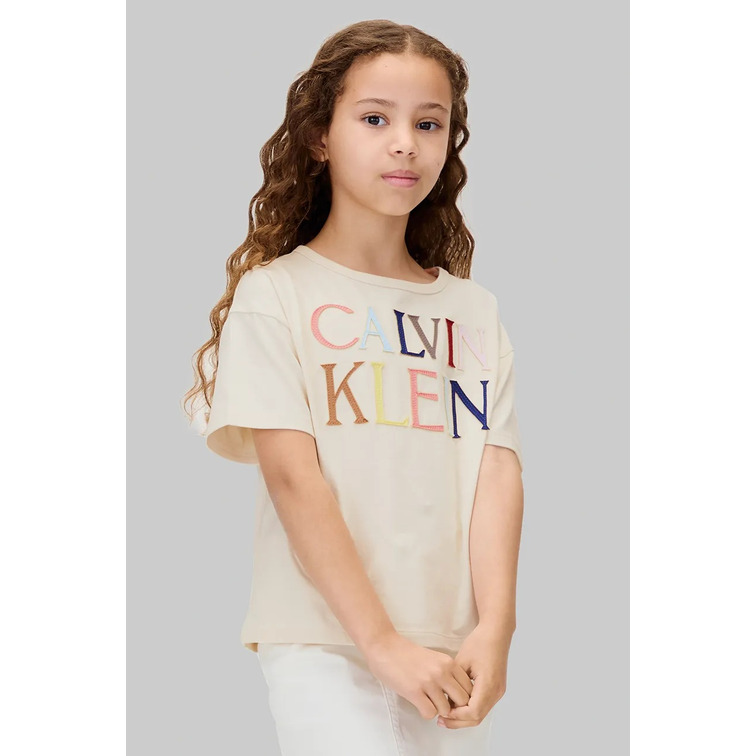 CAMISETA NIÑA  CALVIN KLEIN COLORED LOGO SS T-SHIRT
