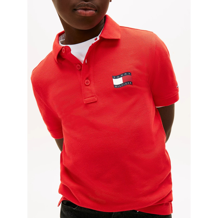 POLO NIÑO TOMMY HILFIGER CON LOGO FIT REGULAR