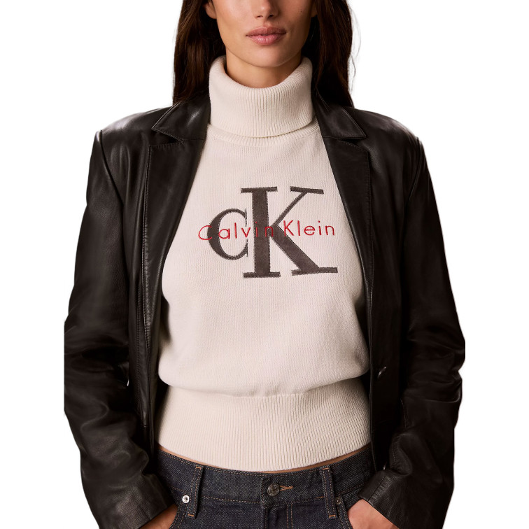 MUJER W LS LOGO TNECK PULLOVER YAS