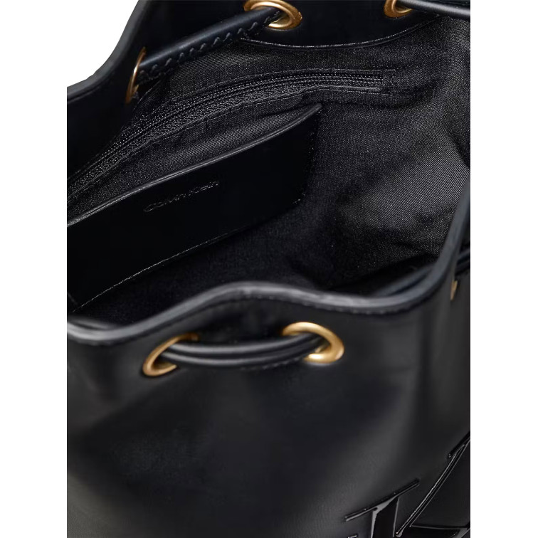 BOLSO MUJER  CALVIN KLEIN W BOLD CK SMALL BUCKET BAG