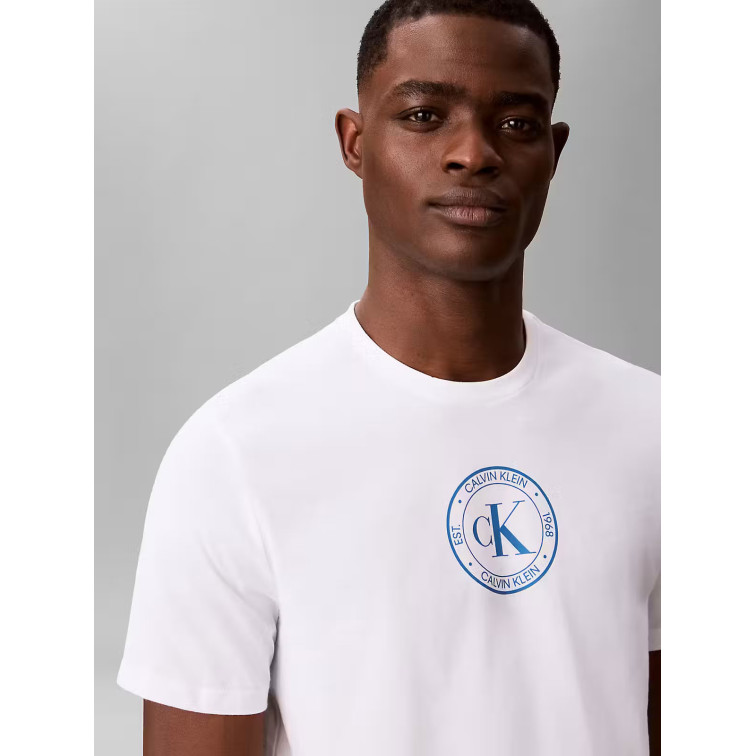 CAMISETA HOMBRE  CALVIN KLEIN SS 30S EU CREST GRAPHIC TEE