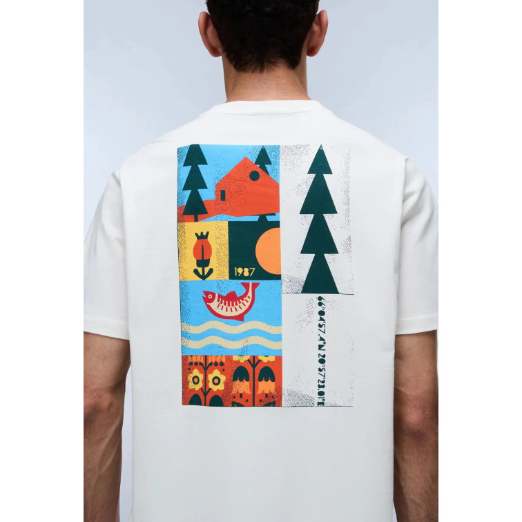 CAMISETA ESPALDA ESTAMPADA HOMBRE NAPAPIJRI FIT REGULAR