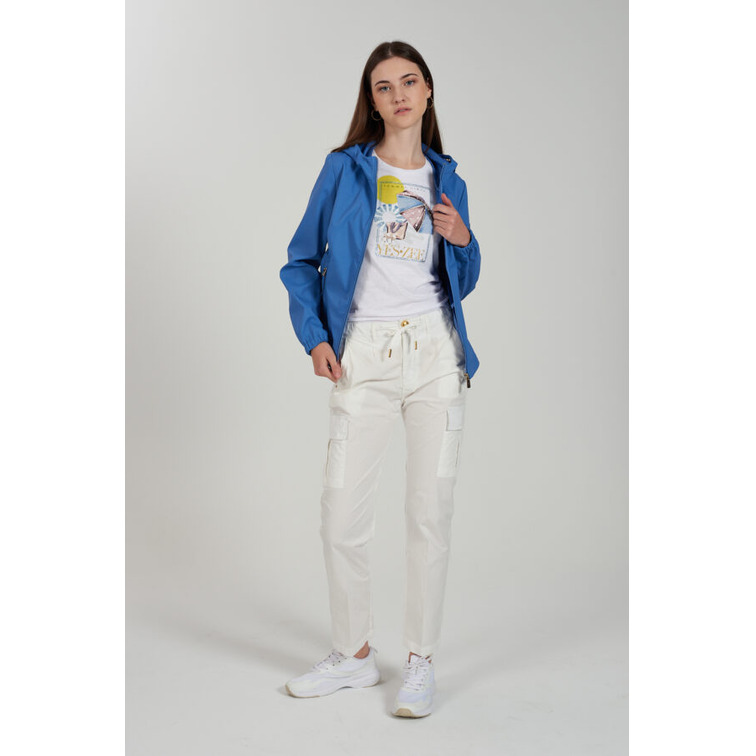 CAMISETA MUJER YESZEE MANGA CORTA ESTAMPADO EN PECHO
