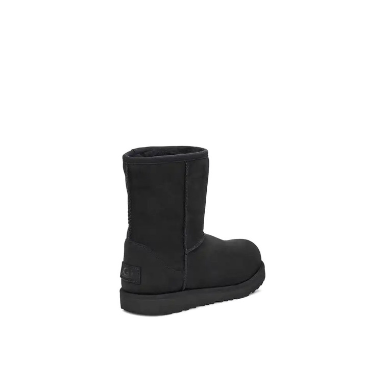 BOTA NIÑA  UGG CLASSIS SHORT II WP