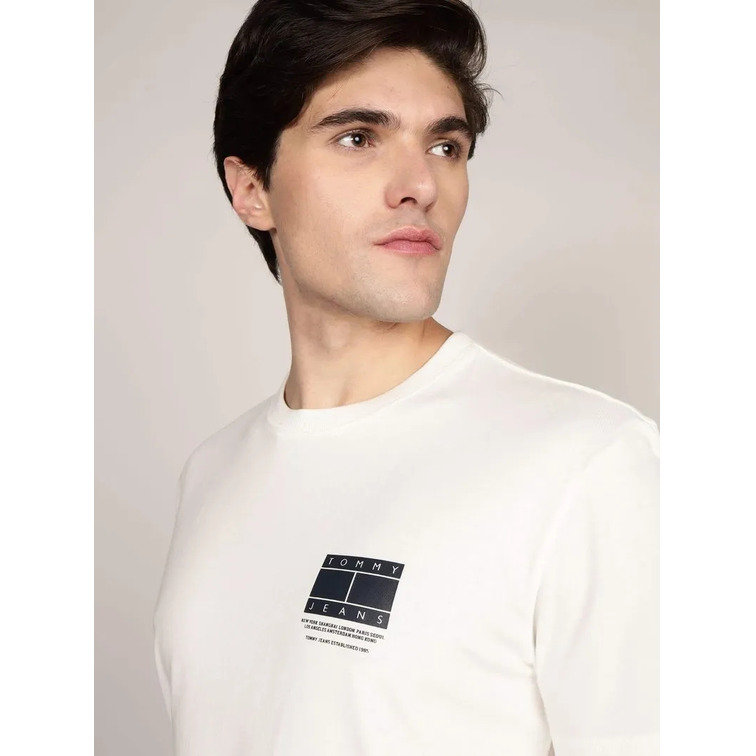 CAMISETA HOMBRE TOMMY JEANS CON LOGO FIT REGULAR