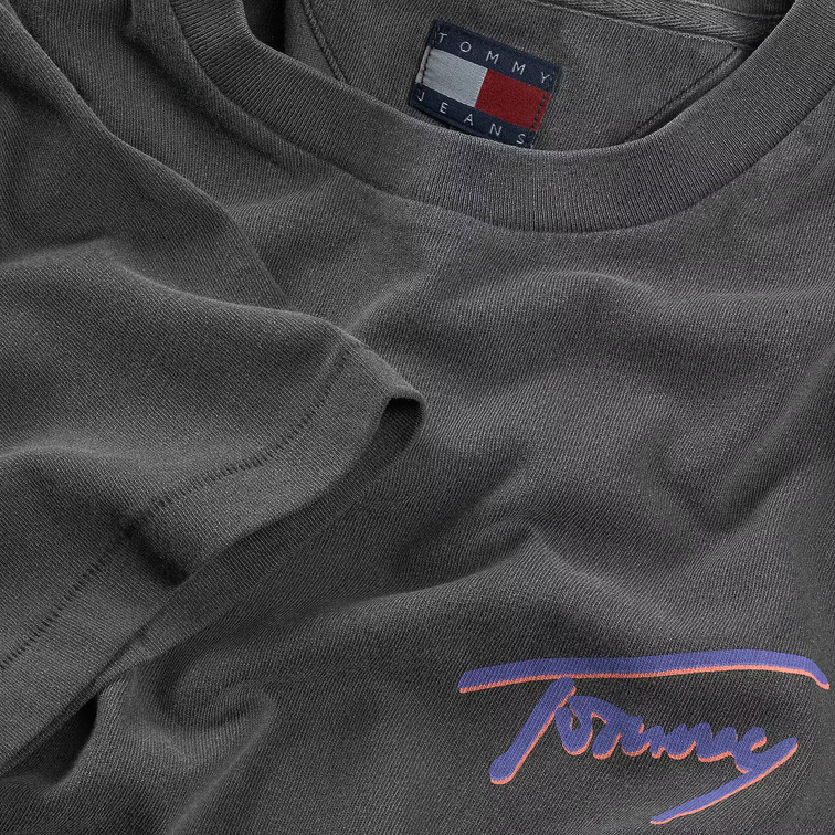 CAMISETA AMPLIA HOMBRE TOMMY JEANS LOGO GRÁFICO