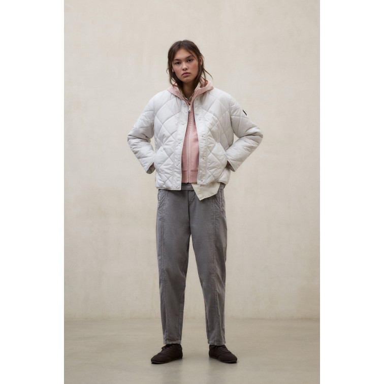 CHAQUETA ACOLCHADA FIT REGULAR MUJER ECOALF MUSA RHOMB