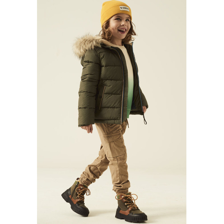 CAZADORA CON CAPUCHA CON PELO NIÑO GARCIA JEANS