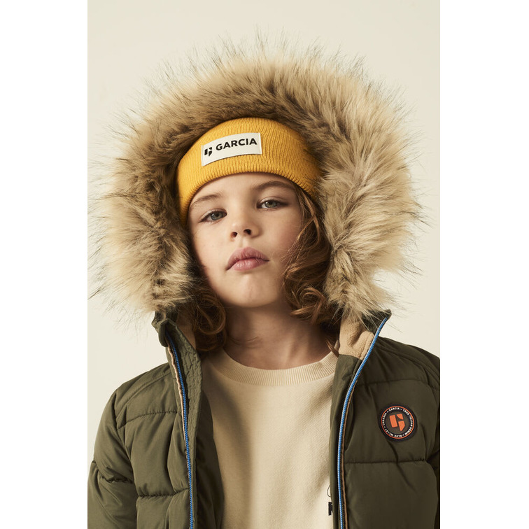 CAZADORA CON CAPUCHA CON PELO NIÑO GARCIA JEANS