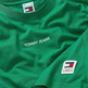 CAMISETA HOMBRE TOMMY JEANS LOGO BORDADO FIT REGULAR