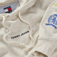 SUDADERA CON CAPUCHA HOMBRE TOMMY JEANS ESCUDO EN MANGAS FIT HOLGADO
