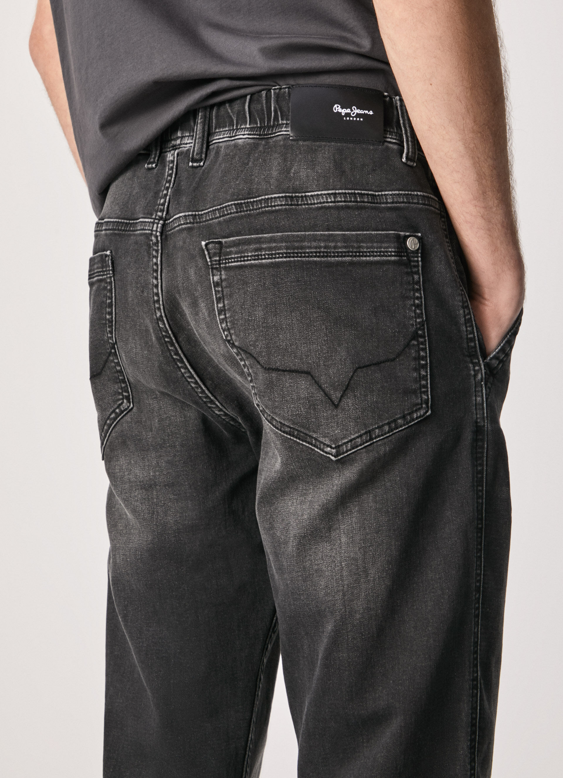 VAQUERO PEPE JEANS NEW JOHNSON - Korner