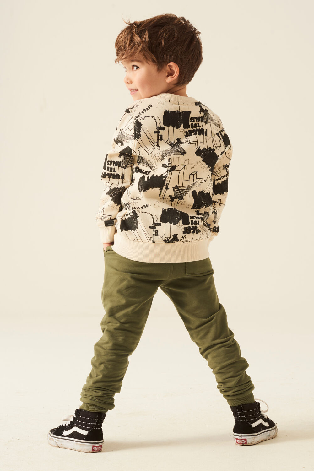 pantalón jogger niños